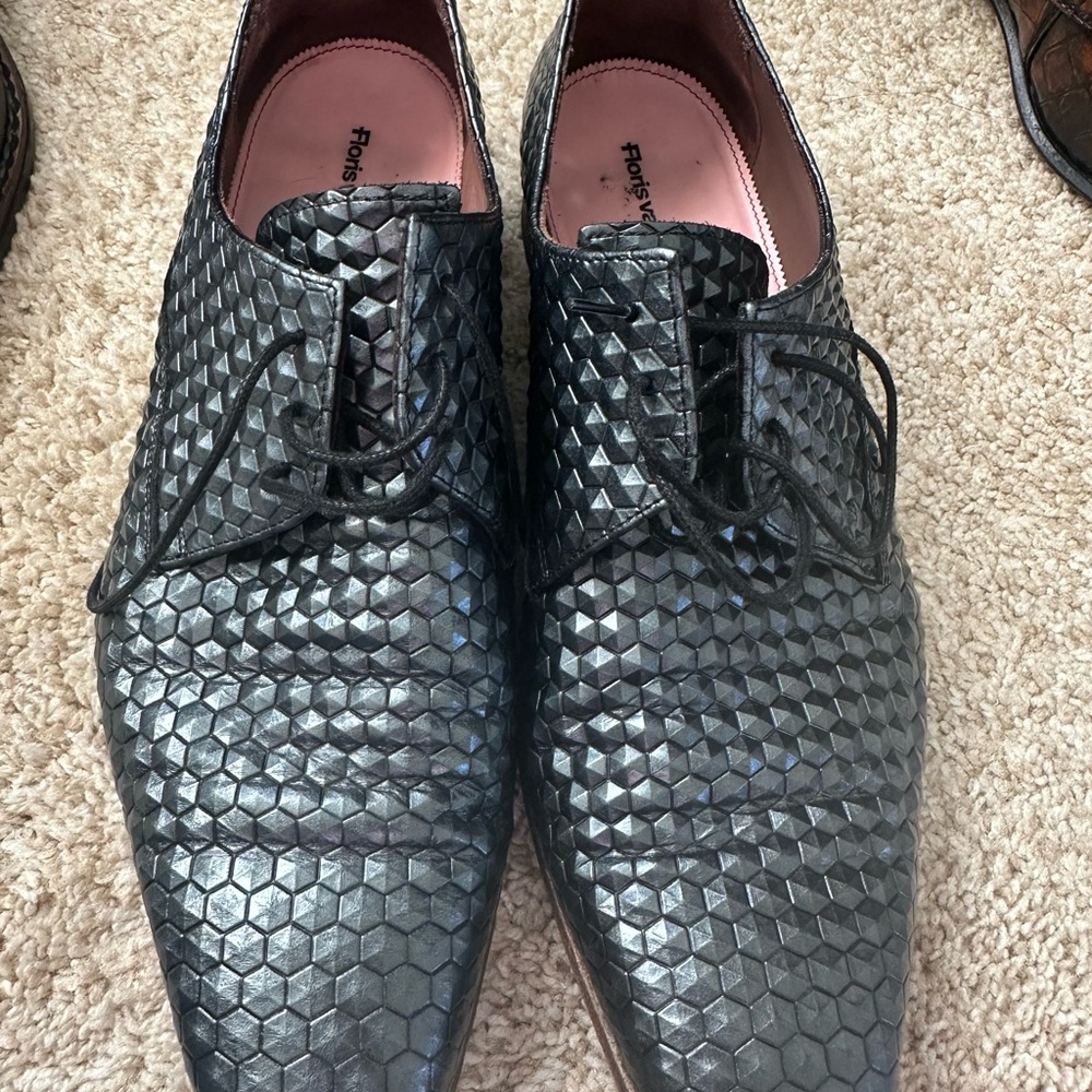 Designer Floris van Bommel charcoal grey diamond Textured  leather Oxfords